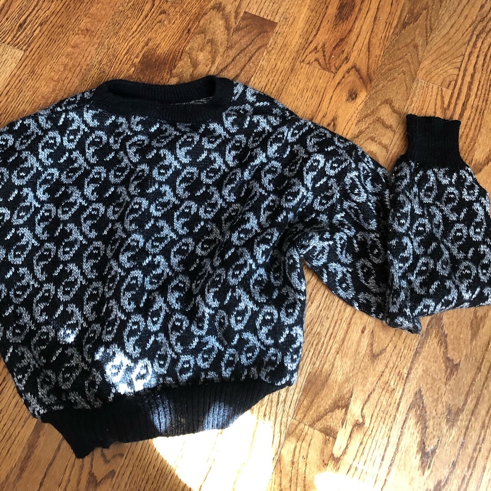 Vintage style crop sweater